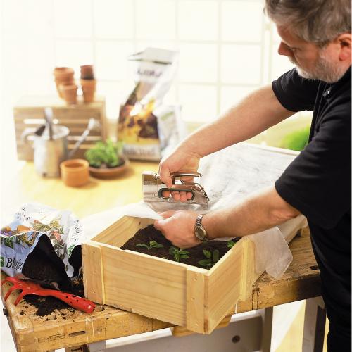 Tacker 14 . product photo https://media.isero.nl/Isero-IseroNL-Site/images/L/017219340_3.jpg L