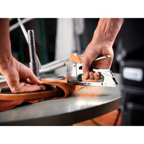 Tacker 14 . product photo https://media.isero.nl/Isero-IseroNL-Site/images/L/017219340_6.jpg L