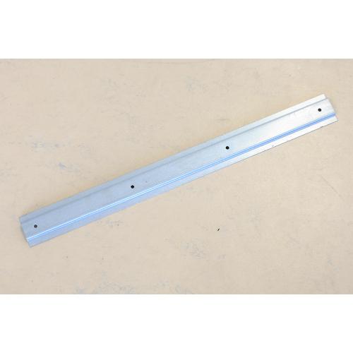 Ophangstrip metaal 50cm universeel voor stapelbakken product photo