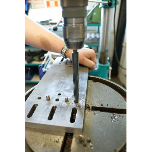 Boor HSS 12.0mm met kolf 8mm product photo https://media.isero.nl/Isero-IseroNL-Site/images/L/201047_1.jpg L