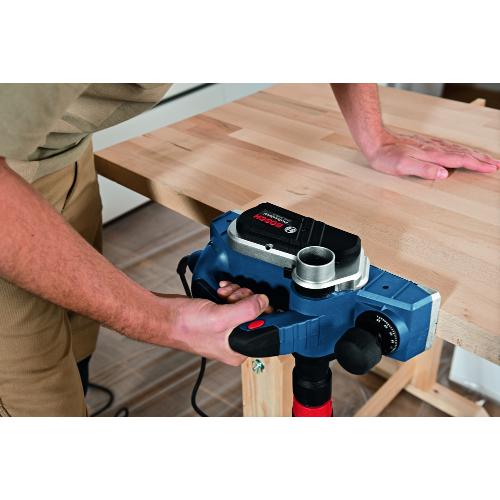 Bosch Schaafmachine 710W m. extra mes/parallelgel./stofzak in doos GHO 26-82 D 230V product photo https://media.isero.nl/Isero-IseroNL-Site/images/L/224535_1.jpg L