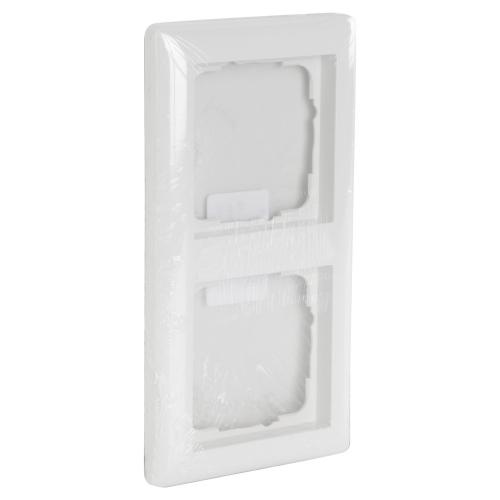 Gira afdekraam inbouw 2 voudig Ral 9010 polar wit serie Standaard 55 in duurzame verpakking product photo https://media.isero.nl/Isero-IseroNL-Site/images/L/2730906_1.jpg L