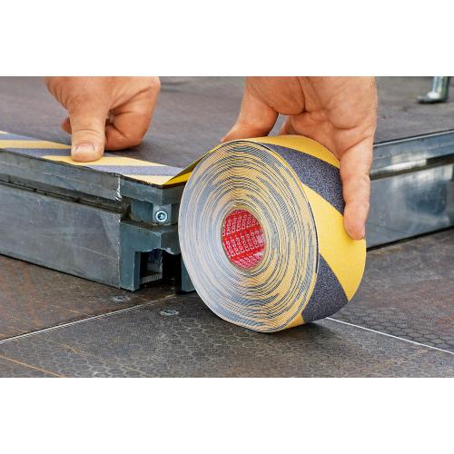 Antisliptape geel/zwart 50mm x 15m product photo https://media.isero.nl/Isero-IseroNL-Site/images/L/486513_1.jpg L